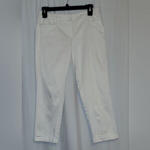 7th Avenue Suiting Company New York & Company Khaki Capri sz 2